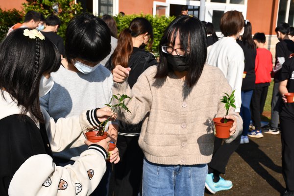 113.03.12 育苗傳愛 崙坪永續